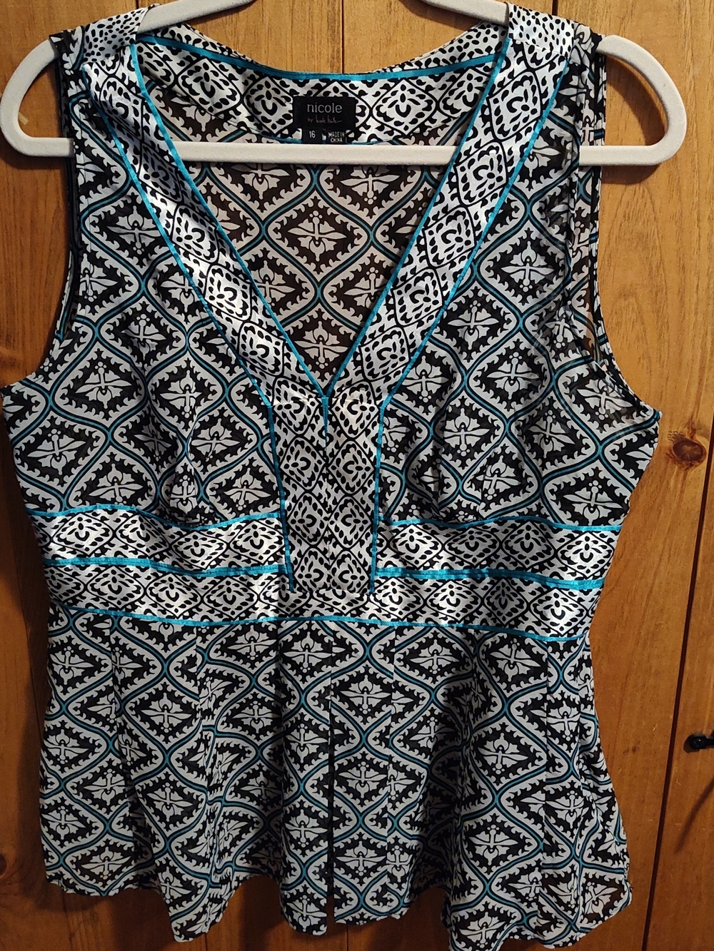 Nicole Black, White & Teal V-Neck Peplum Tank